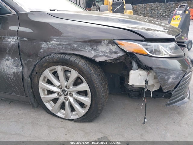 Toyota CAMRY LE 2019 4T1B11HK8KU844666 Image 18