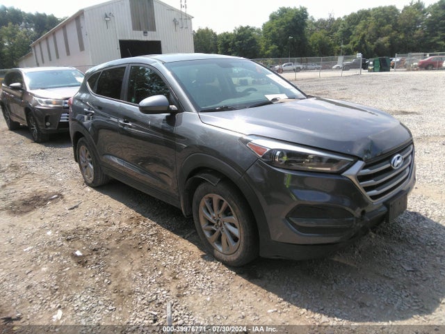Hyundai TUCSON SE 2017 KM8J23A45HU445237 Image 1