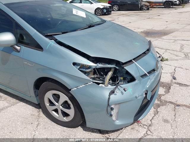 Toyota Prius Two 2015 JTDKN3DU1F1881299 Image 16