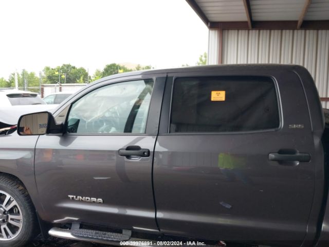 5TFEM5F16KX136506 Toyota Tundra Sr5 4.6l V8