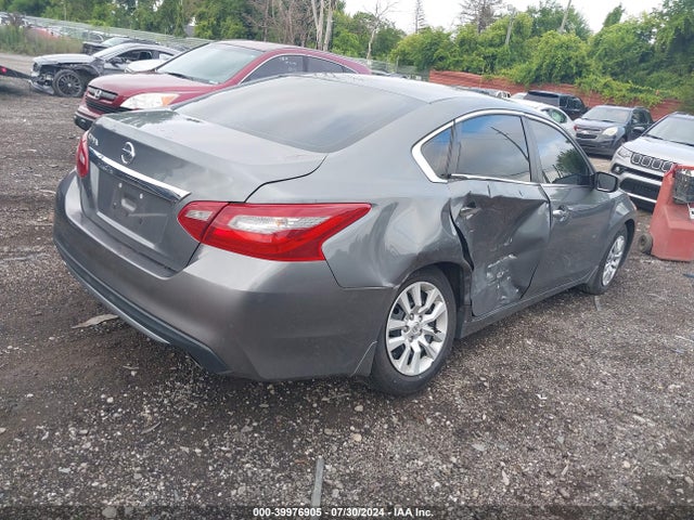 Nissan Altima 2.5 S 2018 1N4AL3AP7JC287674 Image 4