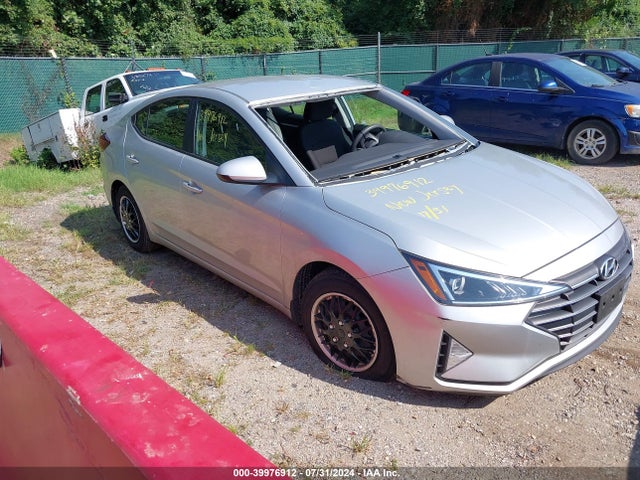 2019 5NPD74LF0KH432307 main image