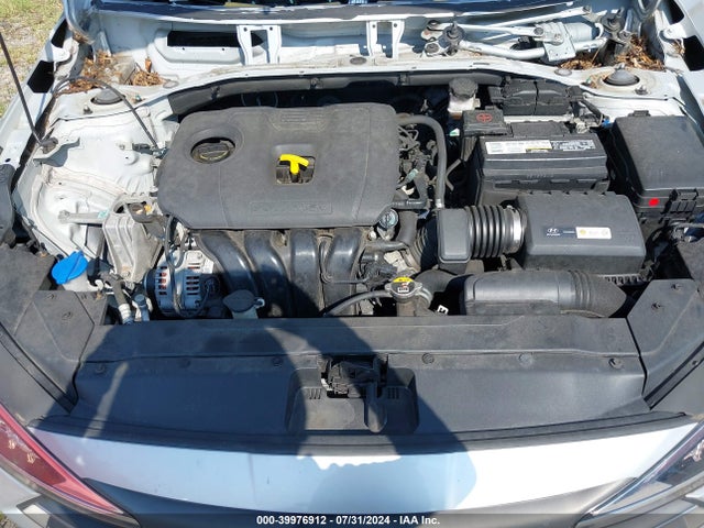 Hyundai ELANTRA SE 2019 5NPD74LF0KH432307 Image 10