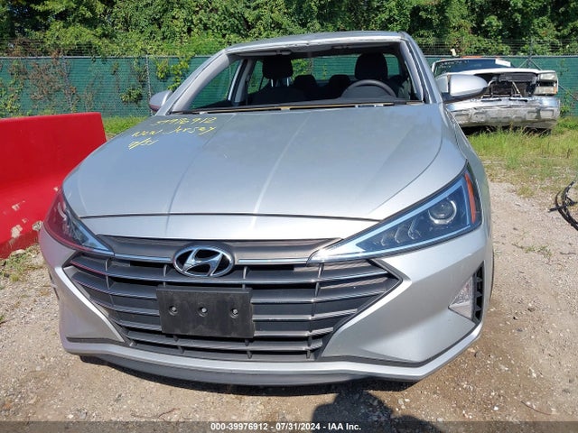 Hyundai ELANTRA SE 2019 5NPD74LF0KH432307 Image 13