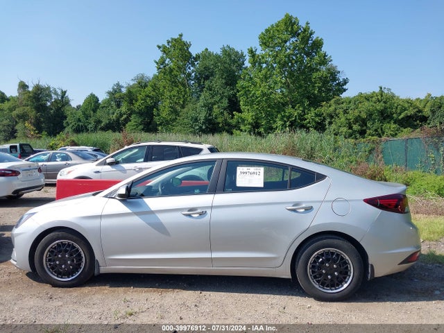 Hyundai ELANTRA SE 2019 5NPD74LF0KH432307 Image 15