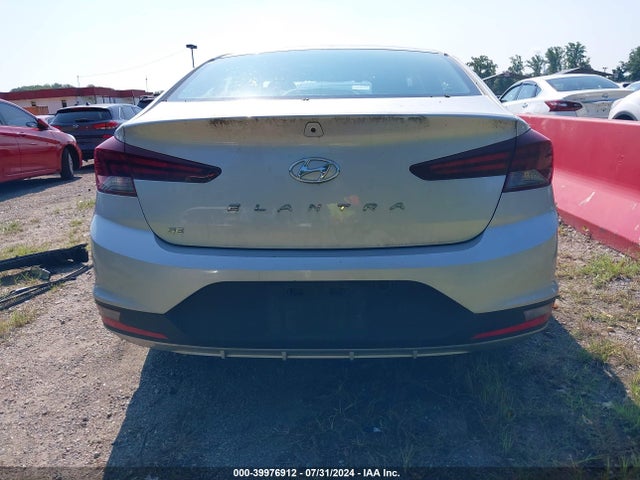 Hyundai ELANTRA SE 2019 5NPD74LF0KH432307 Image 17