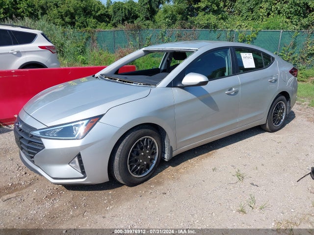 Hyundai ELANTRA SE 2019 5NPD74LF0KH432307 Image 2