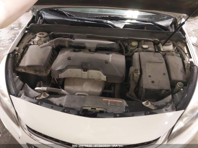 1G11E5SL4EF202637 Chevrolet MALIBU 2LT