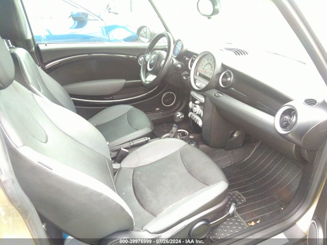 2009 MINI COOPER WMWMF33599TW77548 Photo 4