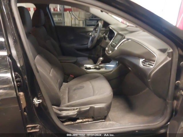 1G1ZD5ST4JF134422 Chevrolet MALIBU LT