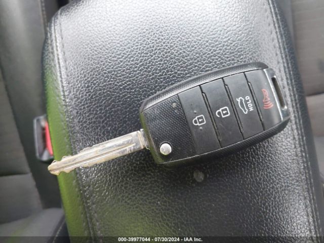 3KPFL4A72JE238364 KIA FORTE LX