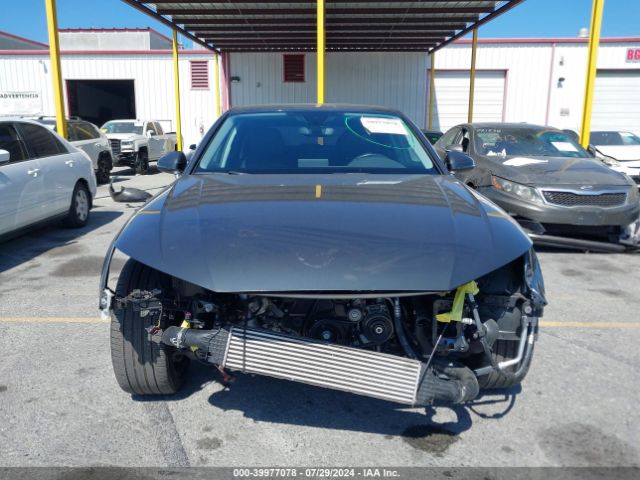 WAUGMAF4XKN018415 Audi A4 40 Titanium Premium