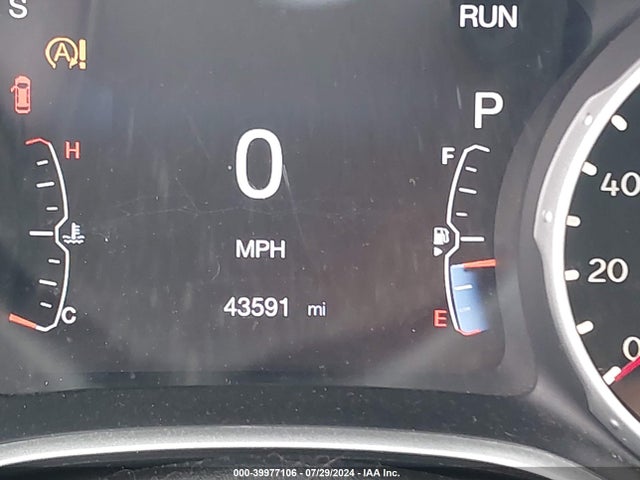 3C4NJDBB8JT252558 Jeep Compass Latitude 4x4