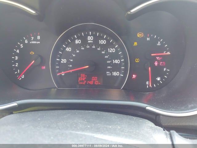 5XYKT3A66EG549823 KIA SORENTO LX