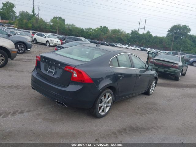 YV1612TK6G2393947 Volvo S60 T5 Premier