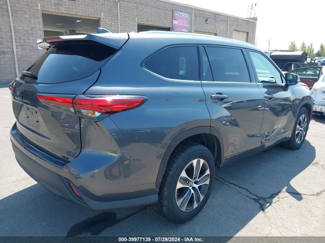 Toyota Highlander Xle 2021 5TDHZRAH4MS515328 Image 4