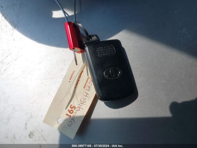 5TDKZRFH1KS561694 Toyota Highlander Xle