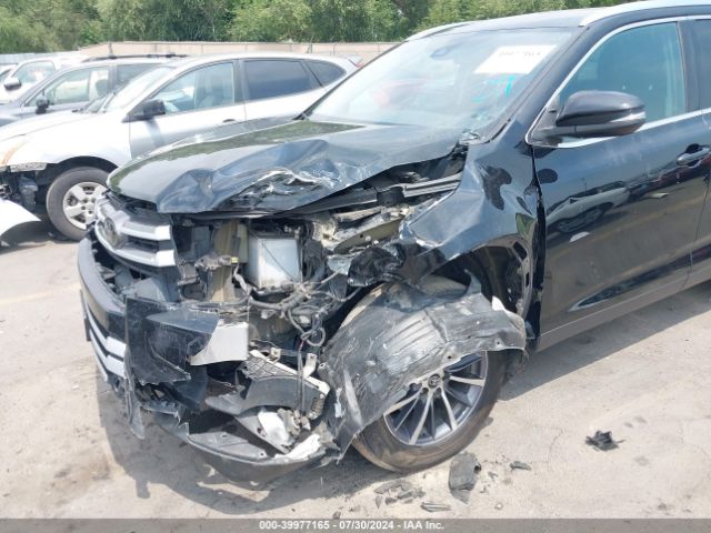 5TDKZRFH1KS561694 Toyota Highlander Xle
