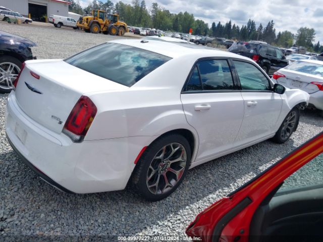 2C3CCABG8FH845465 Chrysler 300 S