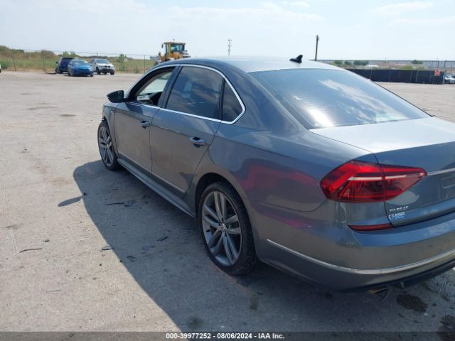 1VWDT7A38HC041557 Volkswagen Passat 1.8t R-line
