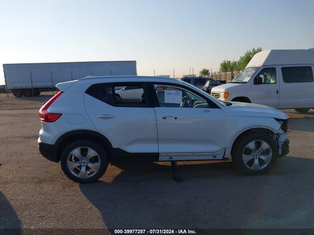 Volvo Xc40 T5 Momentum 2021 YV4162UK1M2600236 Image 13