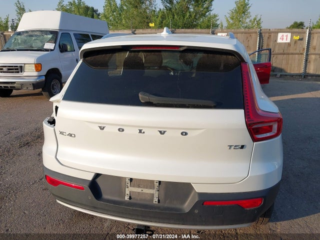 Volvo Xc40 T5 Momentum 2021 YV4162UK1M2600236 Image 16