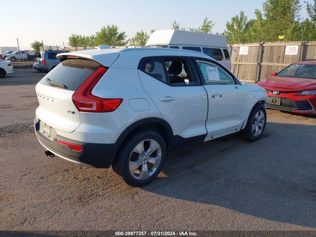 Volvo Xc40 T5 Momentum 2021 YV4162UK1M2600236 Image 4