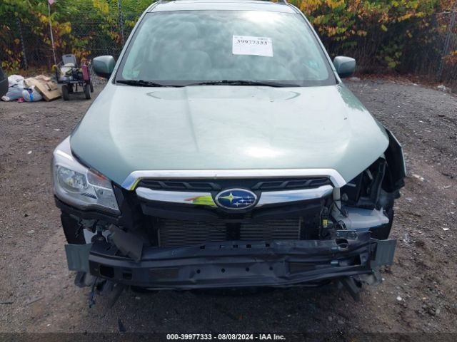 JF2SJAEC0JG614197 Subaru Forester 2.5i Premium