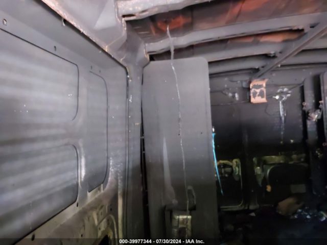 1N6BF0KY3JN803395 Nissan Nv Cargo Nv2500 Hd Sv V6