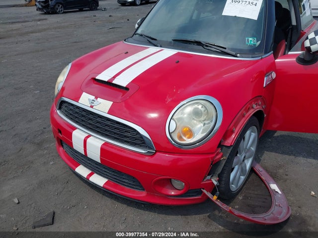 2010 MINI COOPER S WMWMF7C59ATZ34641 Photo 5