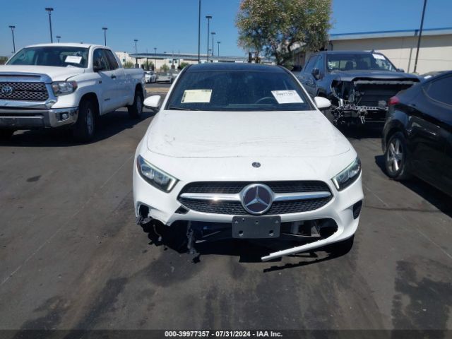 W1K3G4EB6LJ216949 Mercedes-Benz A 220
