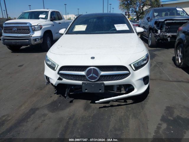 W1K3G4EB6LJ216949 Mercedes-Benz A 220