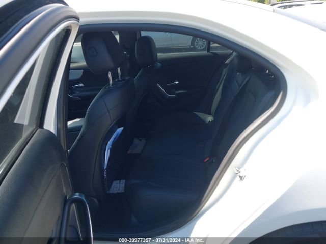 W1K3G4EB6LJ216949 Mercedes-Benz A 220