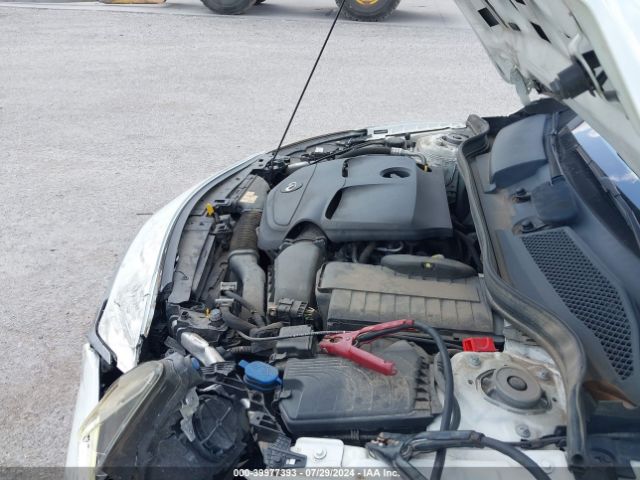 SJKCH5CP4HA031010 Infiniti Qx30 Luxury