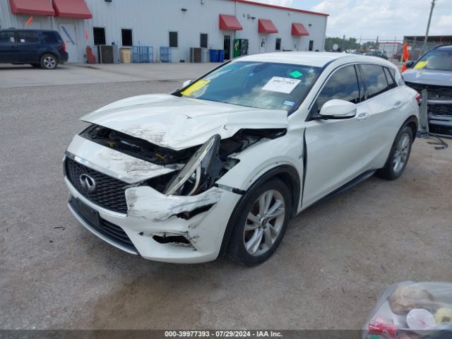 SJKCH5CP4HA031010 Infiniti Qx30 Luxury