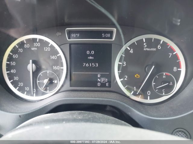 SJKCH5CP4HA031010 Infiniti Qx30 Luxury