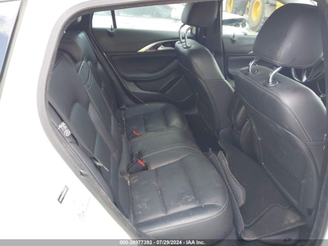 SJKCH5CP4HA031010 Infiniti Qx30 Luxury