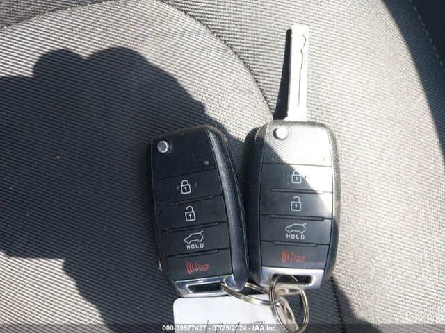 KIA SOUL + 2016 KNDJP3A59G7334122 Image 11