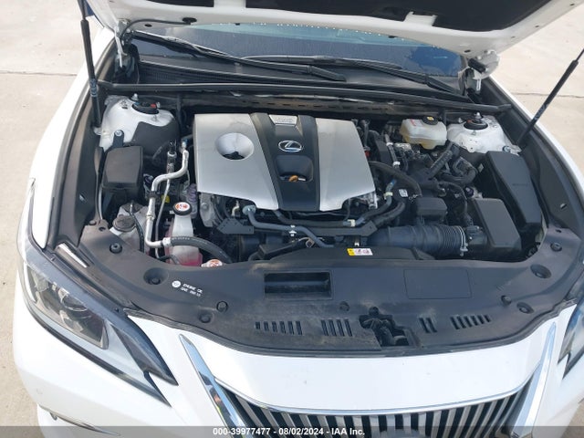 58AE21B13LU011670 Lexus Es 300h Luxury