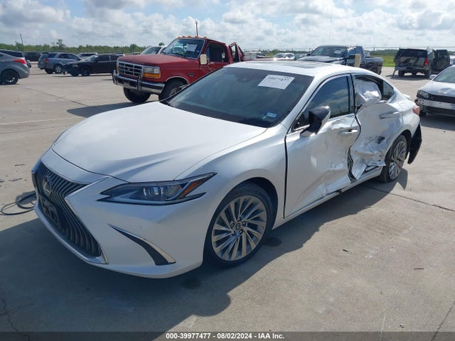 58AE21B13LU011670 Lexus Es 300h Luxury