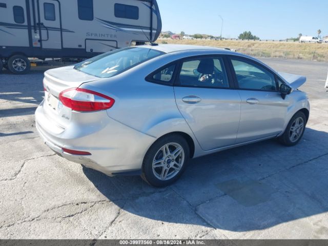 3FADP4BJ0JM118726 Ford FIESTA SE