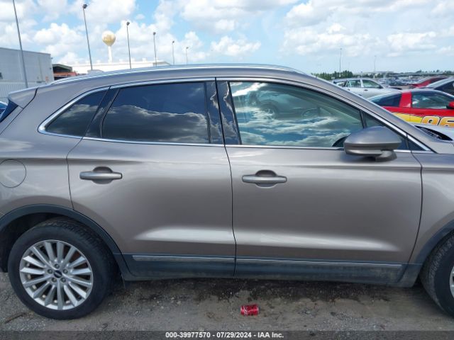5LMCJ1C9XKUL17492 Lincoln Mkc Standard