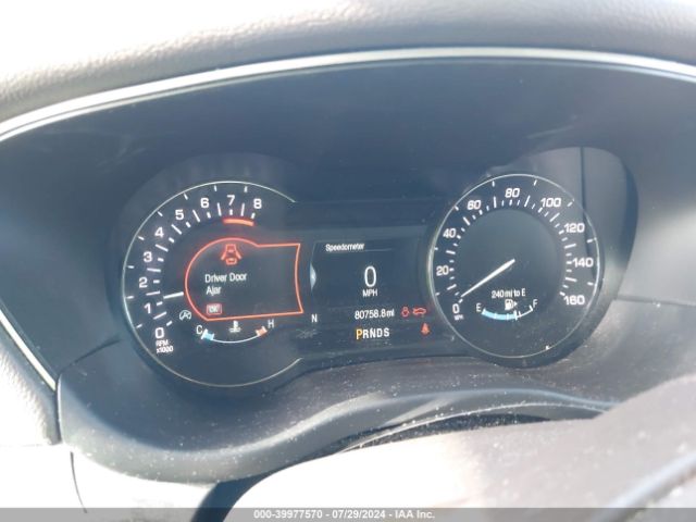 5LMCJ1C9XKUL17492 Lincoln Mkc Standard