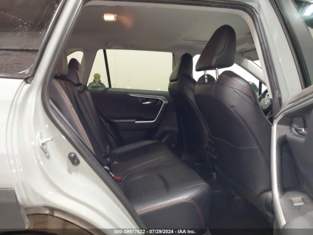 2T3J1RFV6KC045579 Toyota Rav4 Adventure