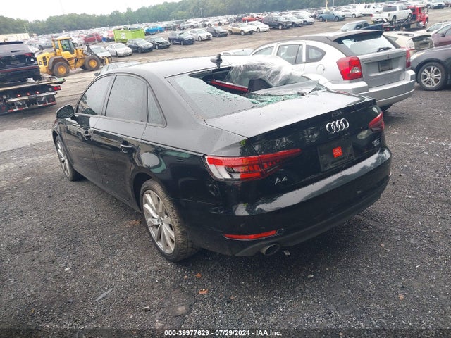 Audi A4 Ultra Premium 2017 WAUGMAF49HN043668 Image 3