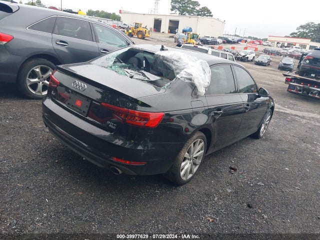 Audi A4 Ultra Premium 2017 WAUGMAF49HN043668 Image 4