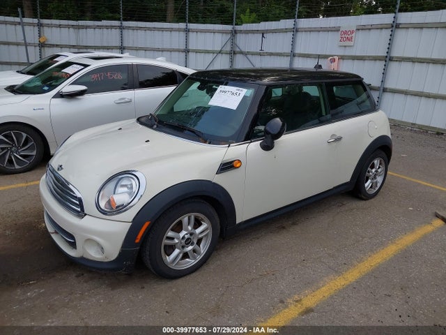 2013 MINI HARDTOP WMWSU3C53DT692486 Photo 1