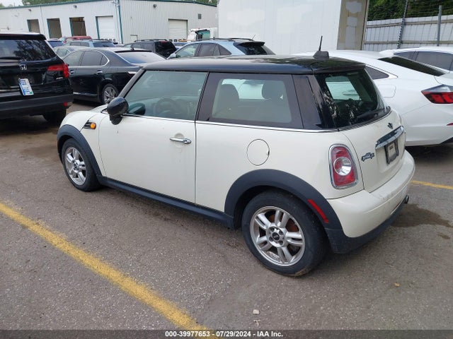 2013 MINI HARDTOP WMWSU3C53DT692486 Photo 2