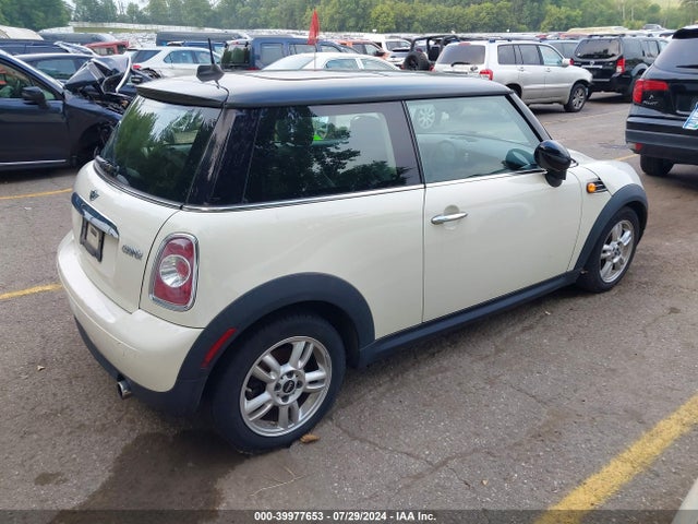 2013 MINI HARDTOP WMWSU3C53DT692486 Photo 3
