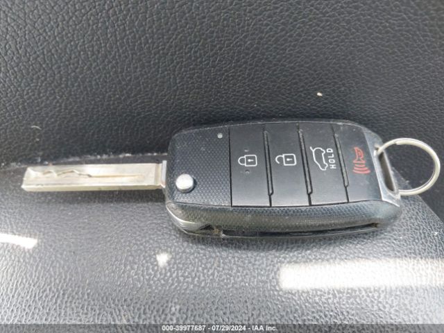 5XYPGDA3XGG108124 KIA Sorento 2.4l Lx